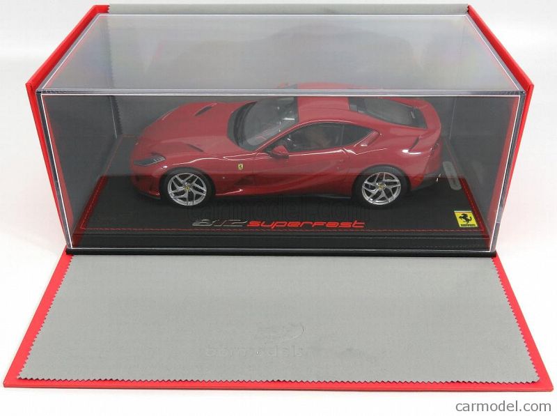 Ferrari 812 SUPERFAST Rouge 2017 1:43 ALTAYA voiture miniature 