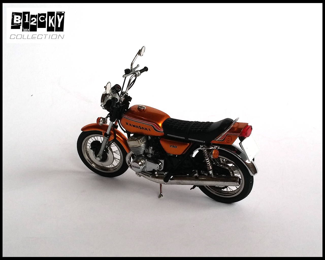 1/18 Kawasaki 750 H2 Mach IV (1972) | DiecastXchange Forum