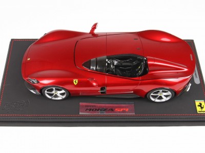 Ferrari_P18164B_d65e0afb7ae28b892