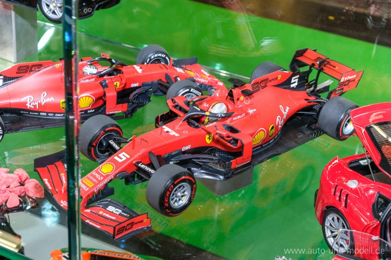 Ferrari_BBR_AUM_iuhi5112f1852c9c08d2.jpg