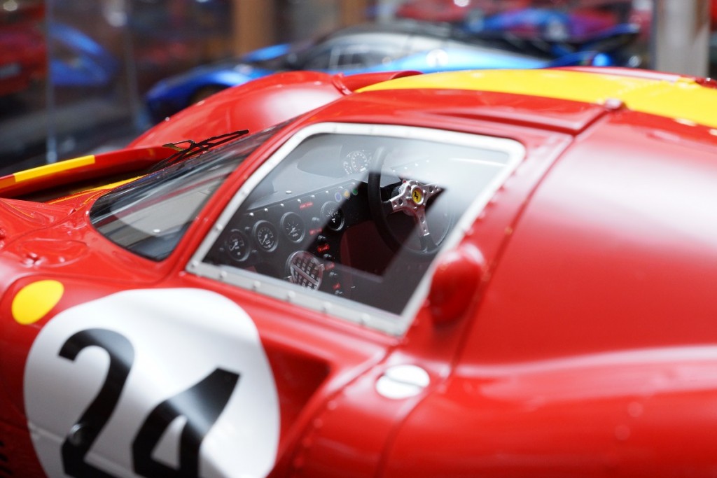Ferrari 330P4 GP R 12 13