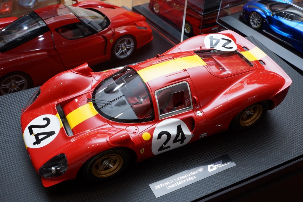 Ferrari 330P4 GP R 12 16