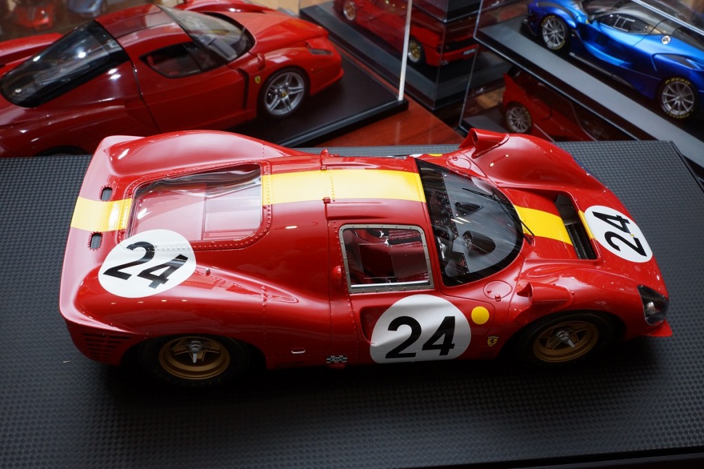 Ferrari 330P4 GP R 12 9