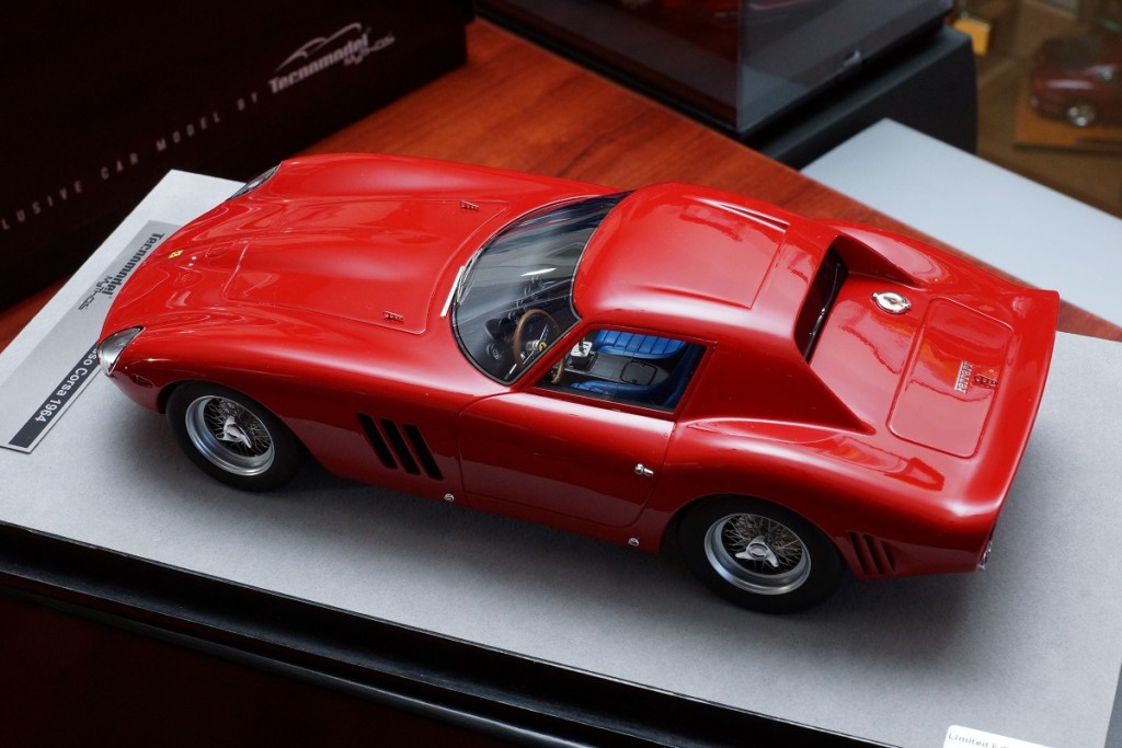 Ferrari-250-GTO-64-154ae4c8265e26f092.jpg