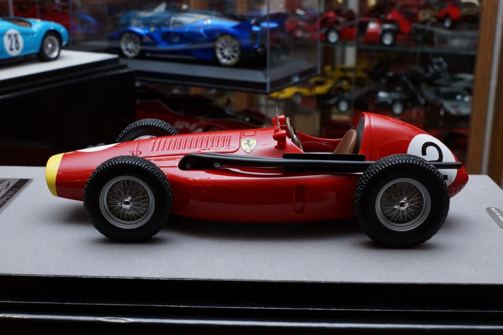Ferrari-F553-Squalo-1954-635418c6d01ba9122.jpg