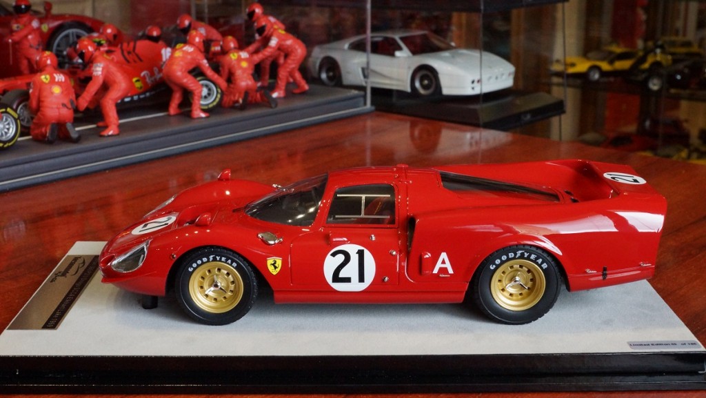 Ferrari-365-P2-3-Tecno-25495831f8c5e7548.jpg