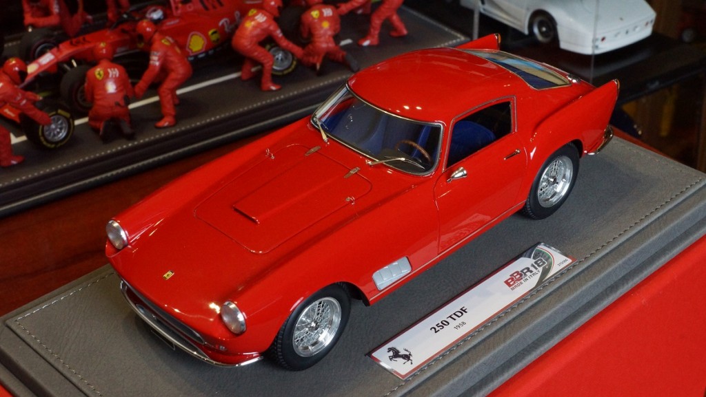 Ferrari-F12TDF-BBR-15db06df2e6642a98c.jpg